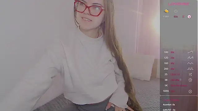 Snapshot of Sarah_HS chatting on 03.22.26 Sarah HS online show from 03.22.26