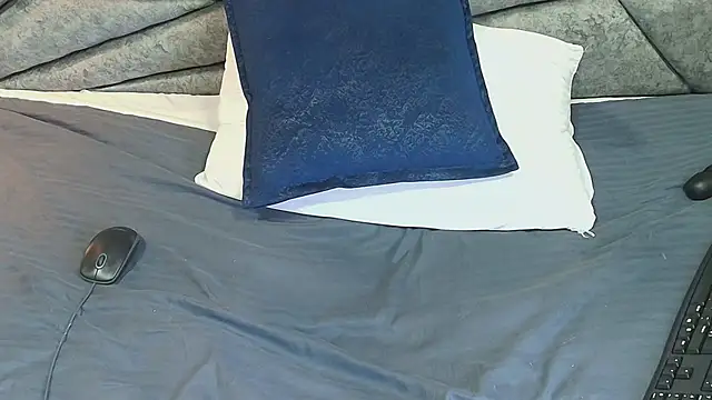 Snapshot of emmars_ chatting on 01.13.25 emmars online show from 01.13.25