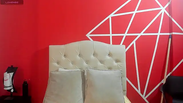 Snapshot of emmars_ chatting on 01.24.25 emmars online show from 01.24.25