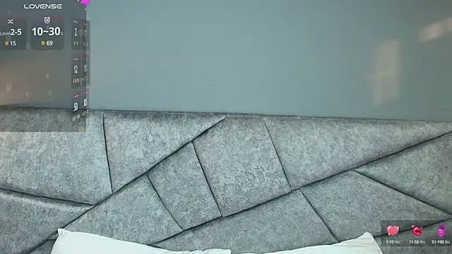 Snapshot of emmars_ chatting on 03.01.25 emmars online show from 03.01.25