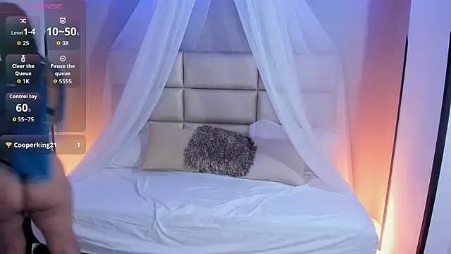 Snapshot of kristen_kassi chatting on 09.09.25 kristen kassi online show from 09.09.25