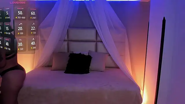 Snapshot of kristen_kassi chatting on 09.28.25 kristen kassi online show from 09.28.25