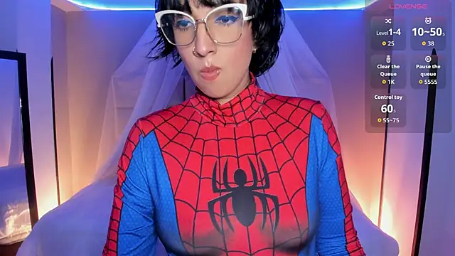 Snapshot of kristen_kassi chatting on 10.06.25 kristen kassi online show from 10.06.25