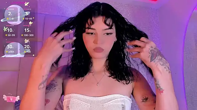 Summer walkerr online show from 01.05.25