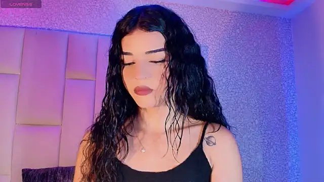 Summer walkerr online show from 03.01.25