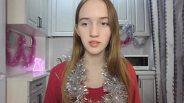leslie my lovee online show from 12.24.24