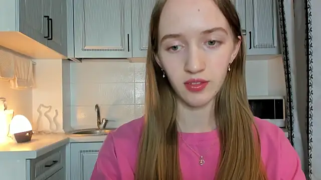 leslie my lovee online show from 10.29.25