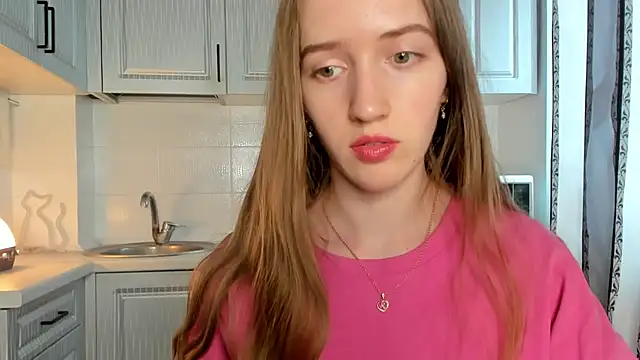 Snapshot of leslie_my_lovee chatting on 07.02.26 leslie my lovee online show from 07.02.26