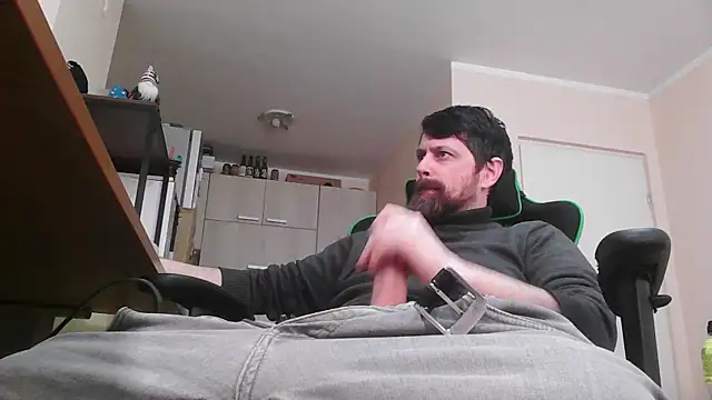 Snapshot of DickStaza chatting on 02.18.26 DickStaza online show from 02.18.26