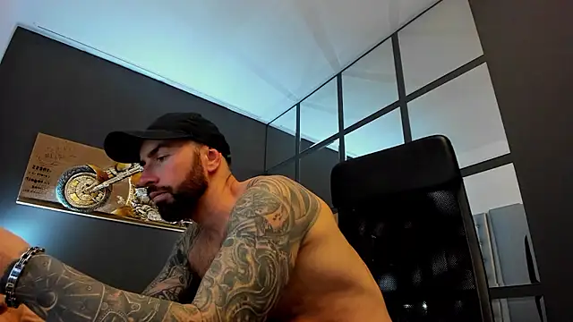 AronGrant online show from 12.02.24