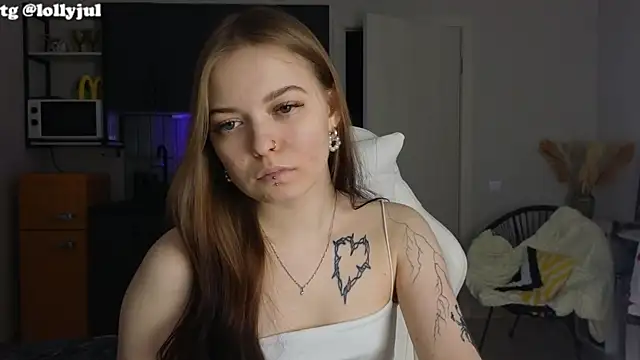 doll lol  online show from 10.13.25