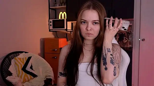 doll lol  online show from 12.02.25