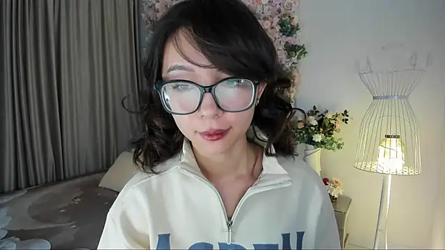 AgnieszkaBanana online show from 11.25.25