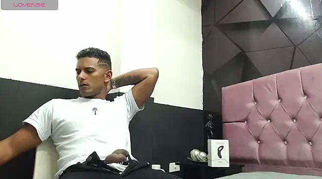 Chris Dick23 online show from 12.18.24