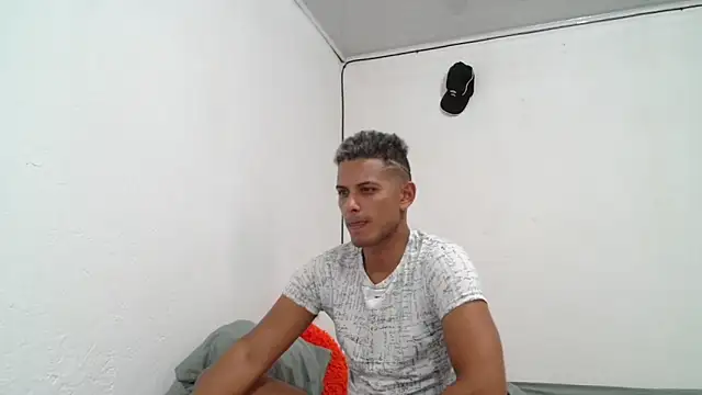 Chris Dick23 online show from 12.26.24