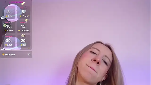 Miiaa doll online show from 10.17.25