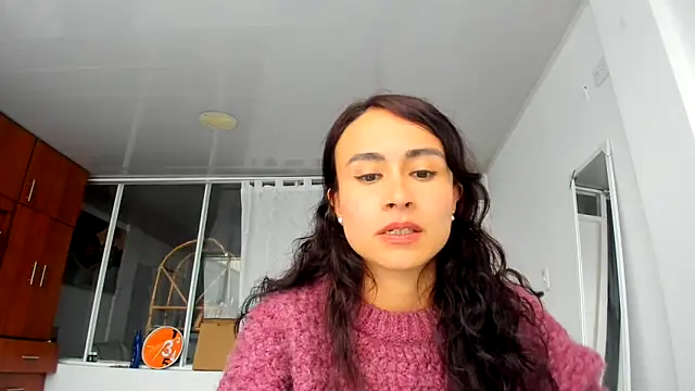 Snapshot of reme_ark23 chatting on 10.27.25 reme ark23 online show from 10.27.25