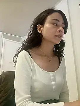 Snapshot of reme_ark23 chatting on 11.13.25 reme ark23 online show from 11.13.25