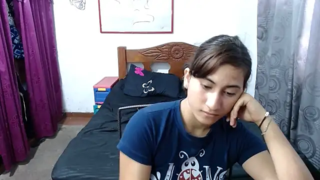 LadyMilk003 online show from 12.17.24