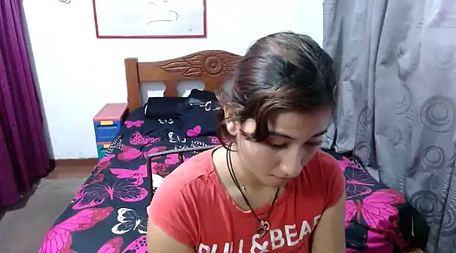 LadyMilk003 online show from 01.07.25