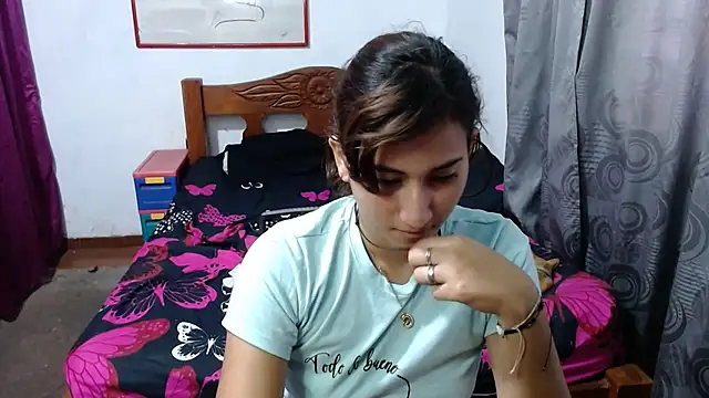 LadyMilk003 online show from 01.18.25