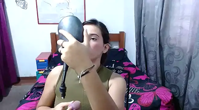 LadyMilk003 online show from 01.23.25