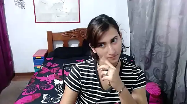 LadyMilk003 online show from 01.27.25