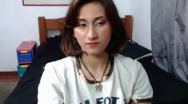 LadyMilk003 online show from 02.12.25