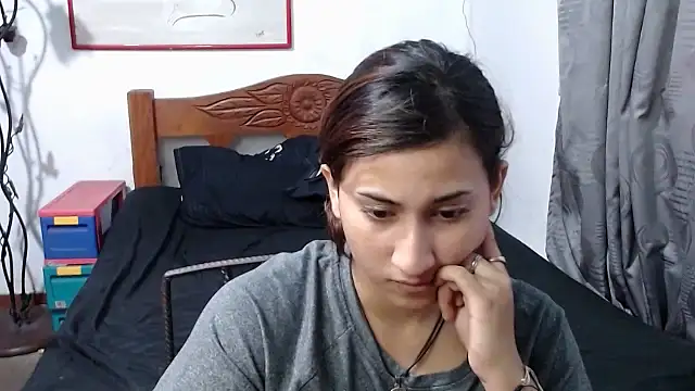 LadyMilk003 online show from 02.24.25