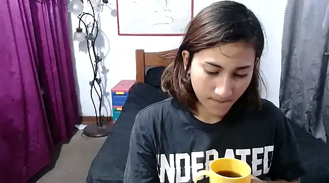 LadyMilk003 online show from 03.06.25