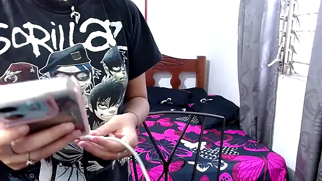 LadyMilk003 online show from 09.23.25