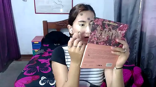 LadyMilk003 online show from 10.07.25