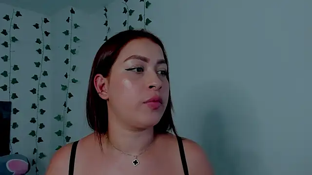 Miaa Garcia online show from 09.17.25