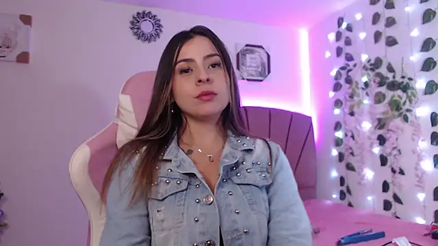 Snapshot of GabyVandriel chatting on 01.11.25 GabyVandriel online show from 01.11.25