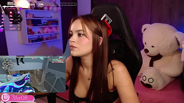 Snapshot of Iamsfer chatting on 12.21.24 Iamsfer online show from 12.21.24