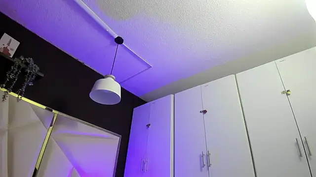 April bowie online show from 10.29.25