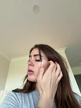 aus queen online show from 12.16.25