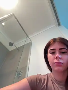 aus queen online show from 12.20.25