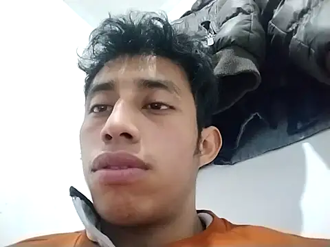 Flaquito pitudo online show from 01.12.25