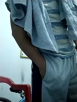 Flaquito pitudo online show from 03.12.25