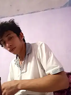 Flaquito pitudo online show from 09.13.25
