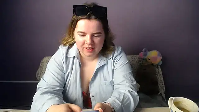 so shy online show from 06.05.26