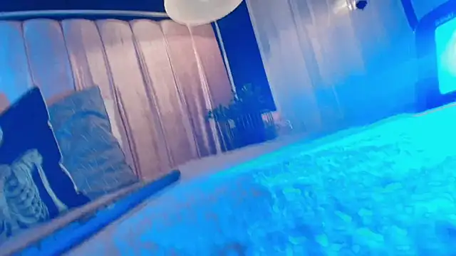 Ely Maldox online show from 01.10.25