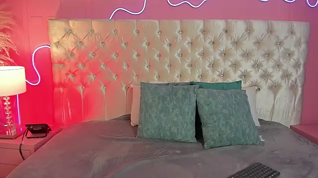 Ely Maldox online show from 09.17.25