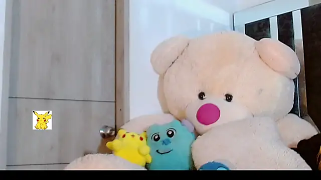 Snapshot of honey_skin chatting on 02.06.25 honey skin online show from 02.06.25