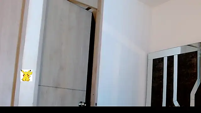 Snapshot of honey_skin chatting on 02.17.25 honey skin online show from 02.17.25