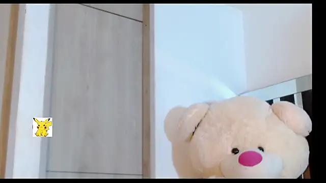 Snapshot of honey_skin chatting on 03.21.25 honey skin online show from 03.21.25