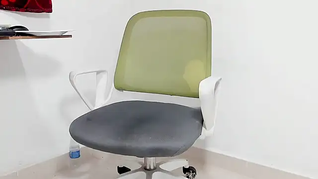 Snapshot of maik__alen chatting on 11.06.25 maik alen online show from 11.06.25