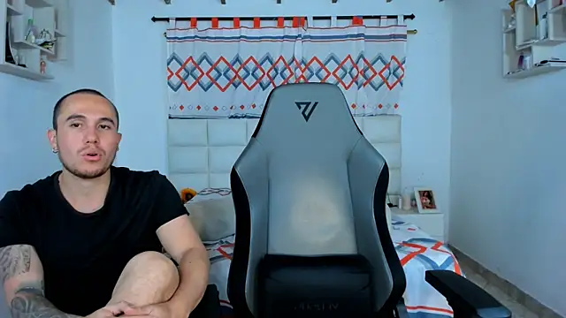 xxx sweet couple  online show from 03.18.25