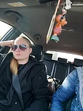 Snapshot of ElenaMaeer chatting on 10.06.25 ElenaMaeer online show from 10.06.25